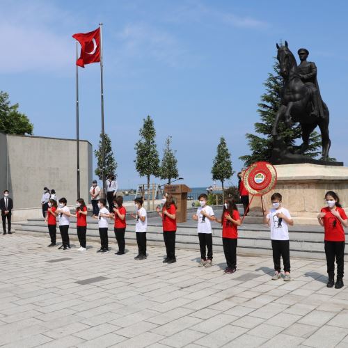 Zonguldak'ın Kurtuluşu'nun 100.Yılı ve Uzun Mehmet'i Anma Törenini Gerçekleştirdik