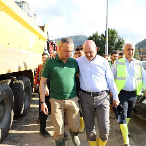 Başkanımız Dr.Ömer Selim ALAN, Afet Bölgesi Kastamonu-Bozkurt'u Ziyaret Etti