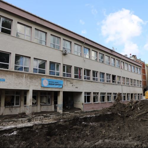 Başkanımız Dr.Ömer Selim ALAN, Afet Bölgesi Kastamonu-Bozkurt'u Ziyaret Etti