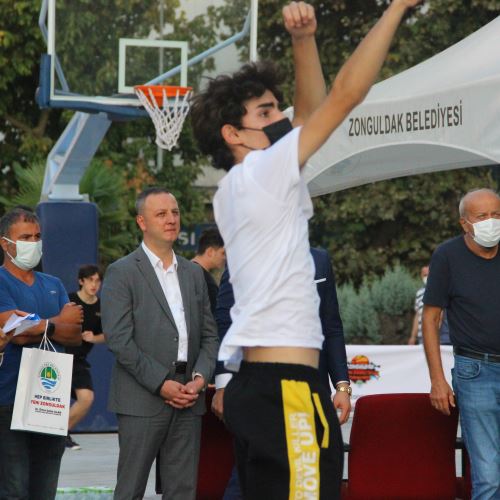 Sokak Basketbolu Heyecanı Başladı