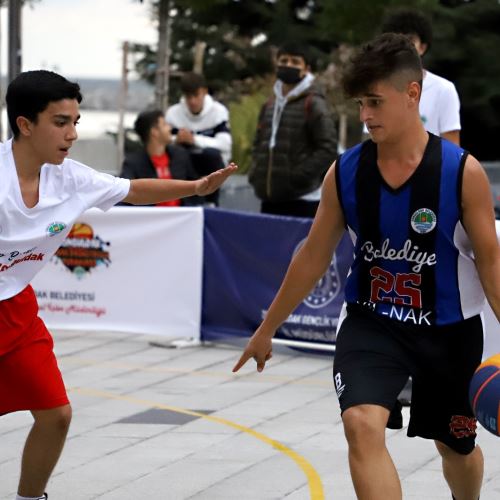 Sokak Basketbolu Turnuvamız Kıran Kırana Devam Ediyor