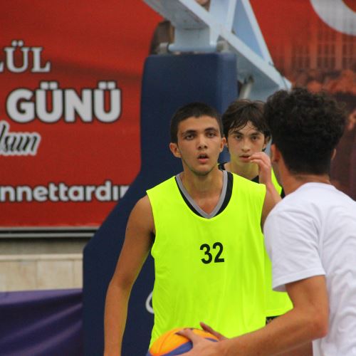 Sokak Basketbolu Turnuvamız Kıran Kırana Devam Ediyor