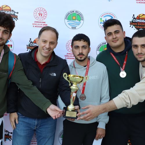 Sokak Basketbolu Turnuvamızın Ödül Töreni Yapıldı