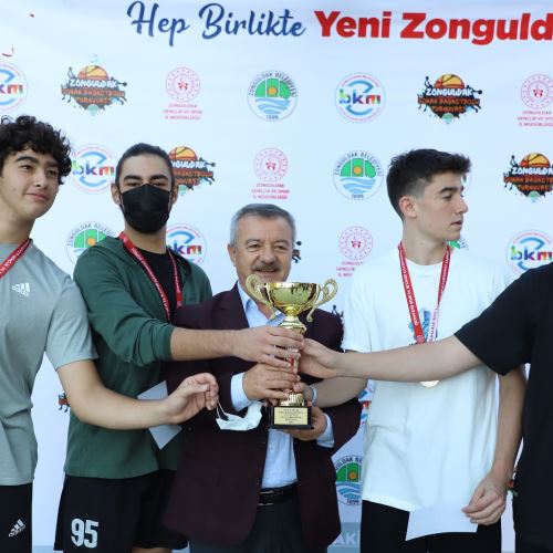 Sokak Basketbolu Turnuvamızın Ödül Töreni Yapıldı