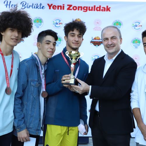 Sokak Basketbolu Turnuvamızın Ödül Töreni Yapıldı