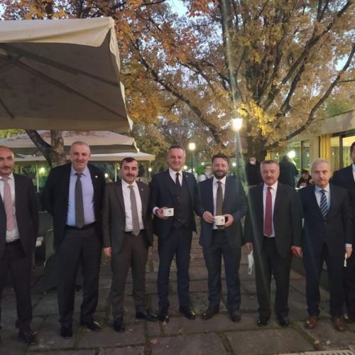 Başkanımız Dr.Ömer Selim ALAN, TBMM'de Kestane İkramında Bulundu