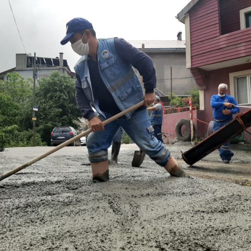 Beton Yol Çalışmalarımızı Aralıksız Sürdürüyoruz