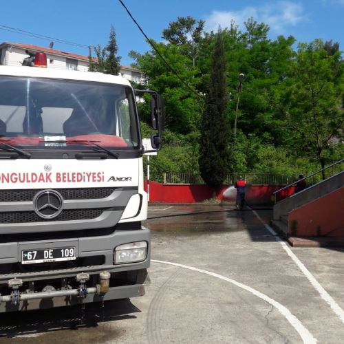 Dezenfeksiyon ve Yıkama Çalışmalarında Rehavete Yer Vermiyoruz