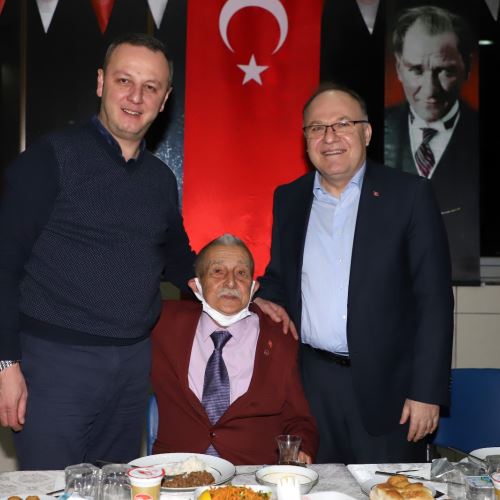 Başkanımız Dr.Ömer Selim ALAN, Huzurevi Sakinleri İle İftarda Buluştu