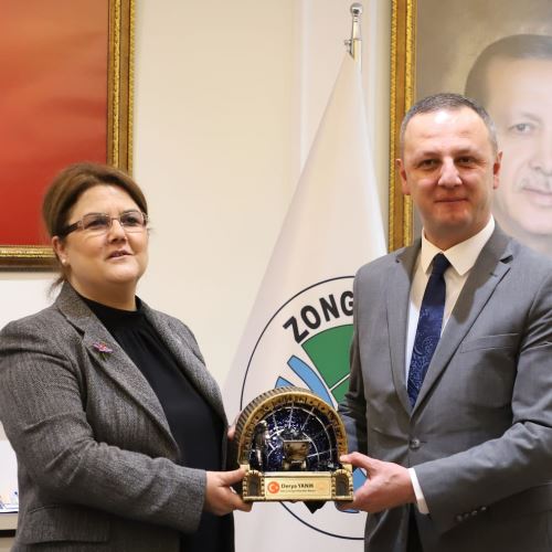 Aile ve Sosyal Hizmetler Bakanımız Sn.Derya Yanık Belediyemize Ziyarette Bulundu
