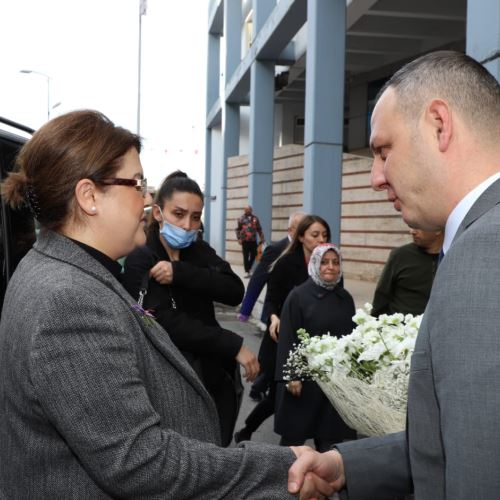 Aile ve Sosyal Hizmetler Bakanımız Sn.Derya Yanık Belediyemize Ziyarette Bulundu