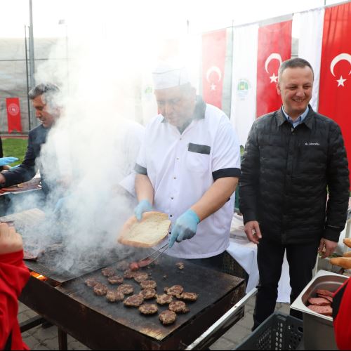 Hentbolcu Gençlerimiz İle Mangal Davetinde Buluştuk