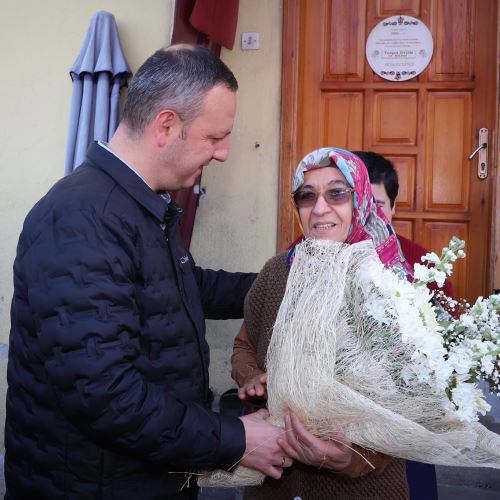 Başkanımız Dr.Ömer Selim ALAN'dan Anneler Günü Ziyareti