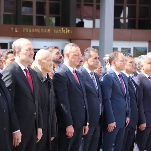 Başkanımız Dr.Ömer Selim ALAN, 19 Mayıs Gençlik Yürüyüşü ve Çelenk Koyma Törenine Katıldı