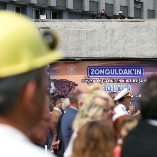 21 Haziran Programını Valilik Meydanı'nda Gerçekleştirdik