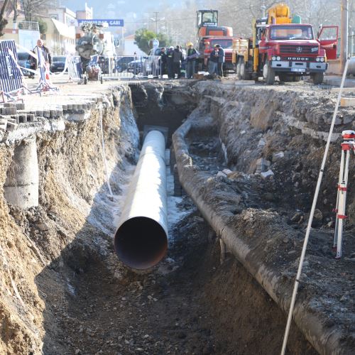 İstasyon Caddesi'nde İçme Suyu İsale Hatları Yenileniyor