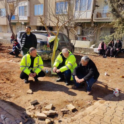 Başkanımız Dr.Ömer Selim ALAN Deprem Bölgesinde