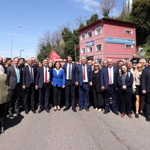 Başkanımız Sn.Tahsin ERDEM Mazbatasını Alarak Görevine Başladı