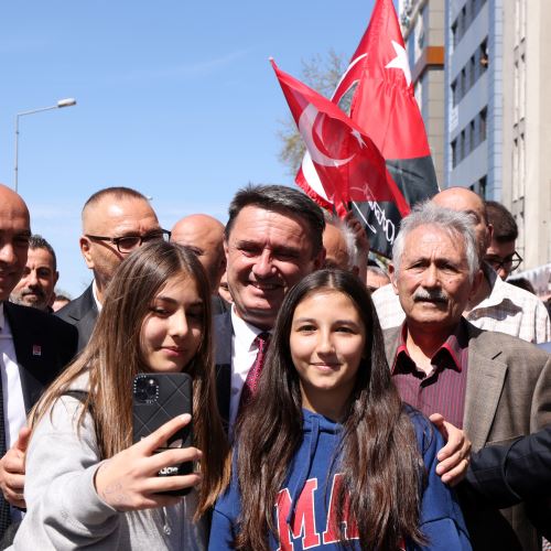 Başkanımız Sn.Tahsin ERDEM Mazbatasını Alarak Görevine Başladı