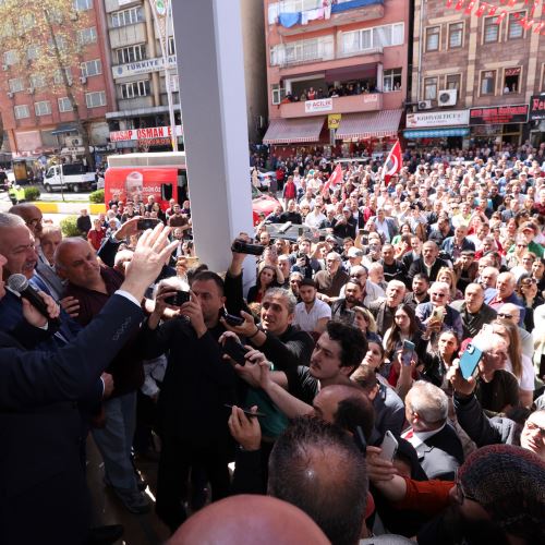 Başkanımız Sn.Tahsin ERDEM Mazbatasını Alarak Görevine Başladı