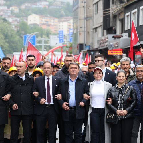 Başkanımız Sn.Tahsin ERDEM 1 Mayıs Kutlamalarına Katıldı