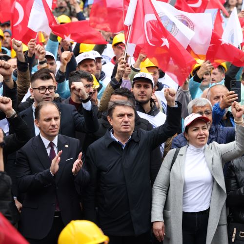 Başkanımız Sn.Tahsin ERDEM 1 Mayıs Kutlamalarına Katıldı