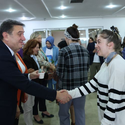 Başkanımız Sn.Tahsin ERDEM Personellerimizin Anneler Gününü Kutladı