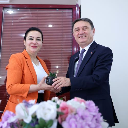 Başkanımız Sn.Tahsin ERDEM Personellerimizin Anneler Gününü Kutladı