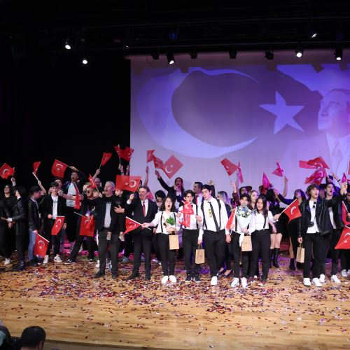 ZONSES Liseler Arası Müzik Yarışmasında Ödüller Sahiplerini Buldu