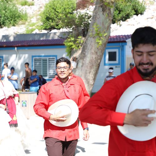 Kapuz Plajı'nda Coşkulu 1 Temmuz Denizcilik ve Kabotaj Bayramı Kutlaması