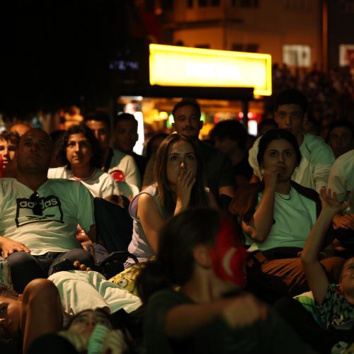 Türkiye A Milli Futbol Takımı Çeyrek Finalde!