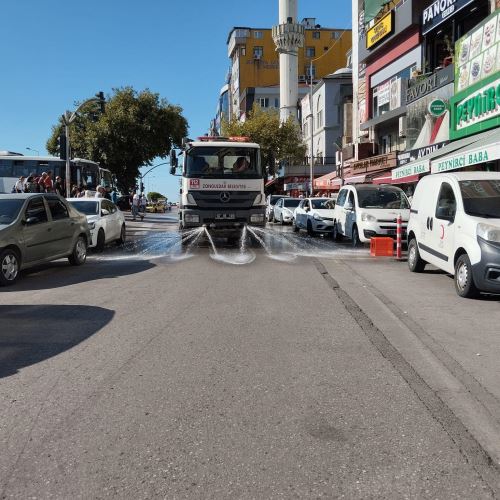 İTFAİYE MÜDÜRLÜĞÜMÜZE BAĞLI EKİPLERİMİZ ÇALIŞMALARINI SÜRDÜRÜYOR