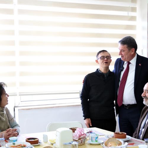Başkanımız Sn.Tahsin Erdem, Engelsiz Yaşam Merkezi Öğrencileriyle Buluştu