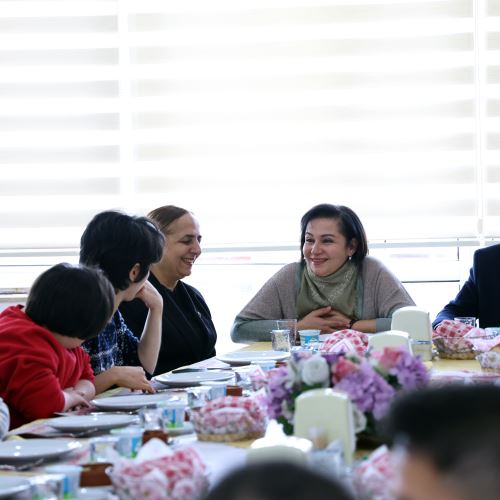 Başkanımız Sn.Tahsin Erdem, Engelsiz Yaşam Merkezi Öğrencileriyle Buluştu