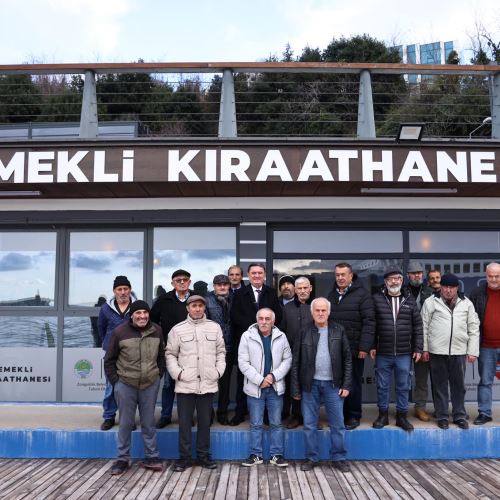 Emekli Kıraathanesi