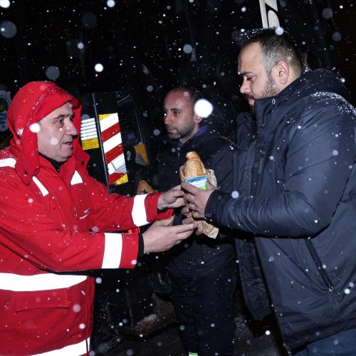 Belediyemiz Karla Mücadelede Adeta Seferber Oldu