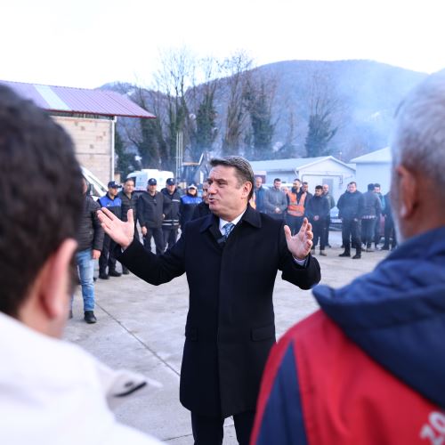 Başkanımız Sn.Tahsin Erdem: ‘Karın Beyazına, Emeğin Alın Teri Karıştı!’