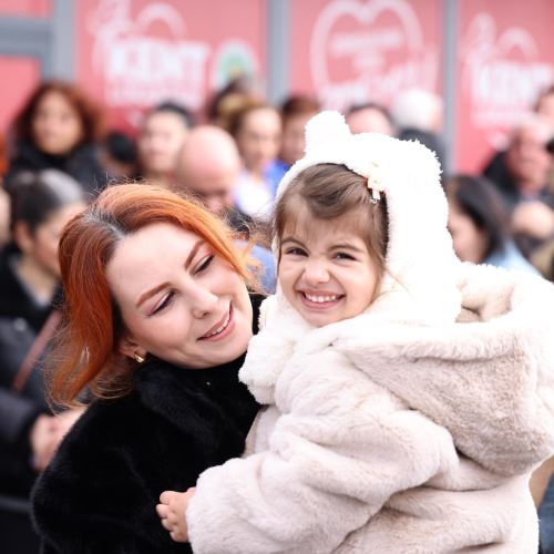 Anne Kafe Kapılarını Açtı