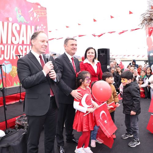 Zonguldak'ta 23 Nisan Coşkusu Sahil Bandında Yaşandı