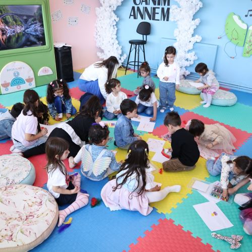 Anne Kafe’de Masal Gibi Bir Gün!