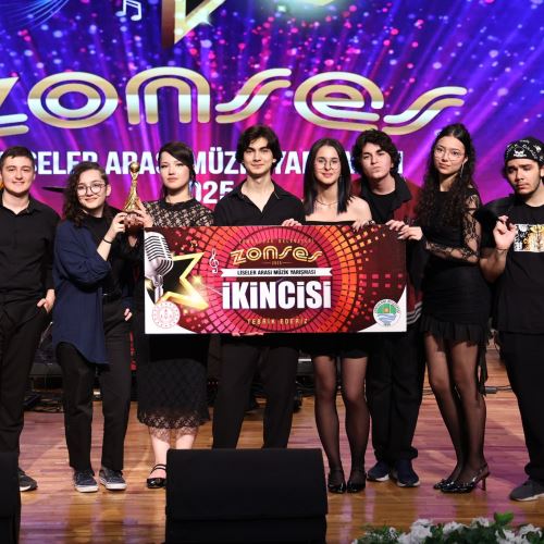 ZONSES 2025 Coşkuyla Tamamlandı: Genç Yetenekler Sahne Aldı