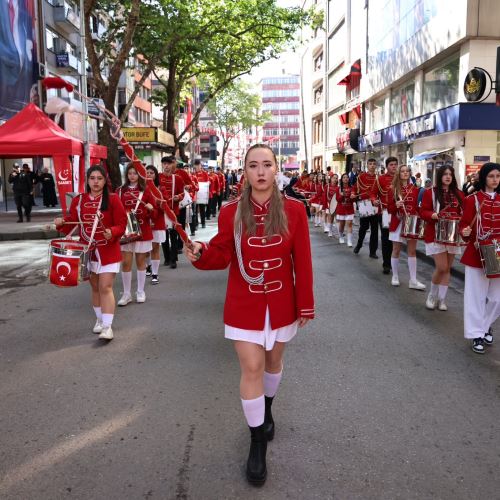 19 Mayıs Coşkusu Zonguldak’ta Renkli Görüntülere Sahne Oldu