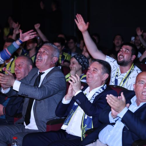 Fenerbahçe Beko’nun Tarihi EuroLeague Zaferi Belediye Sineması’nda Coşkuyla Kutlandı