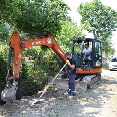  Ekiplerimiz Şehrin Her Noktasında Çalışmalarını Sürdürüyor