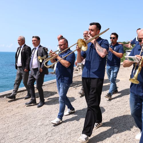 Orta Kapuz ve Tersane Plajları Yenilenen Yüzüyle Hizmete Açıldı