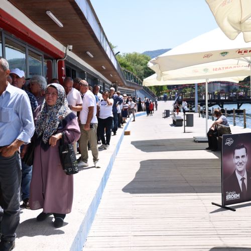 Belediyemizden Merhum Ferdi Zeyrek Anısına Anlamlı İkram