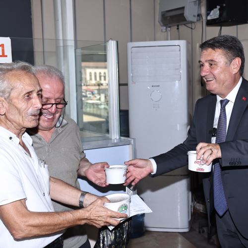 Başkanımız Sn.Tahsin Erdem’den Aşure İkramı