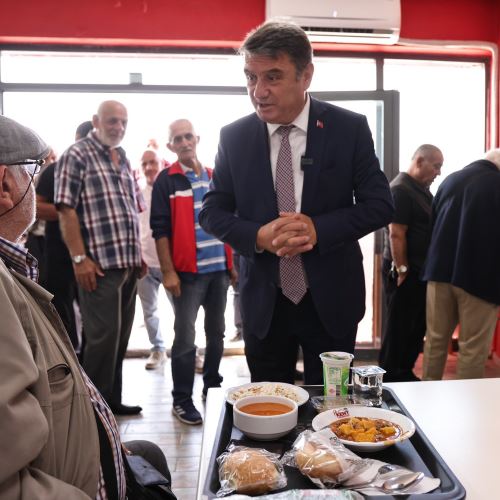 Başkanımız Sn.Tahsin Erdem, Kent Lokantası’nda Vatandaşlarla Buluştu