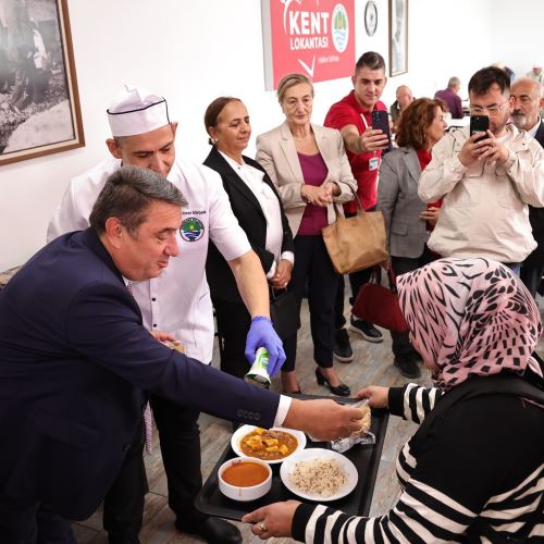 Başkanımız Sn.Tahsin Erdem, Kent Lokantası’nda Vatandaşlarla Buluştu