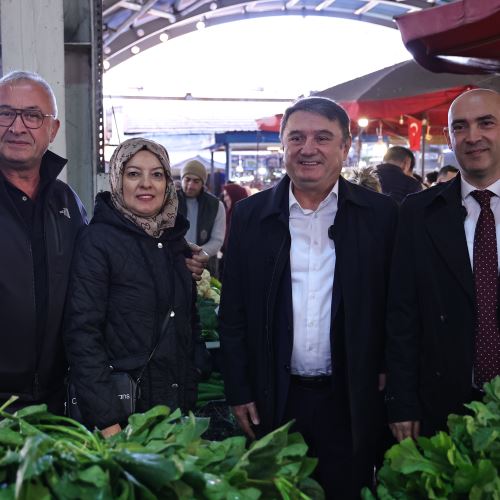 Başkanımız Sn. Tahsin Erdem Soğuksu Pazar Yerinde Esnaf ve Vatandaşlarımız ile Buluştu